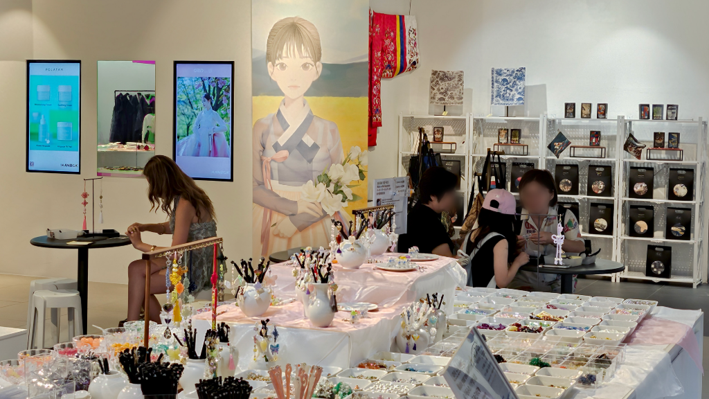 Pop-up image 2
