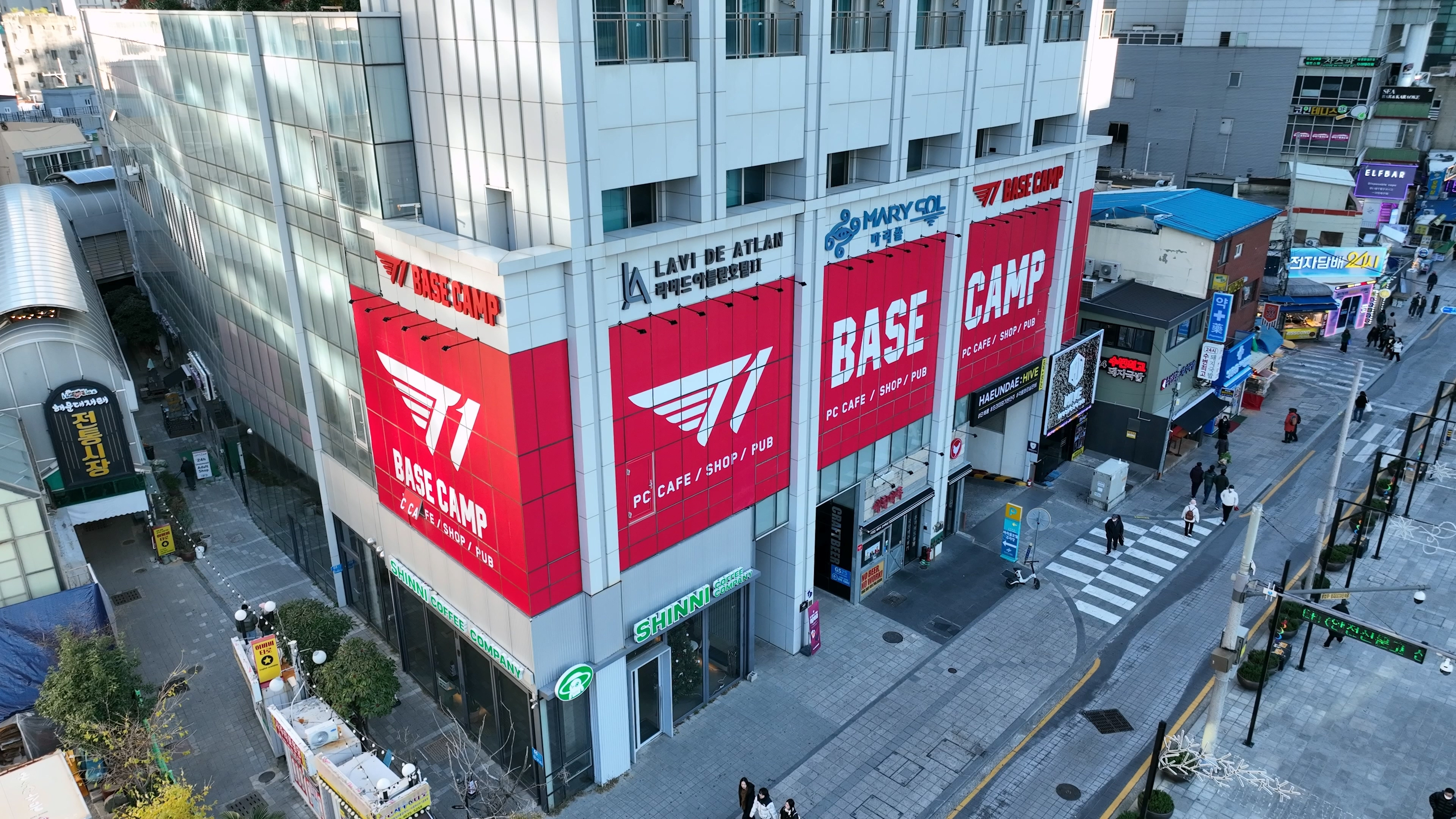 T1 BASE CAMP in Busan